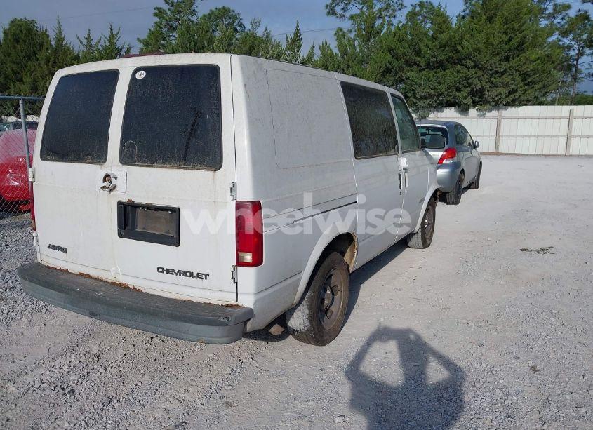 Photo 4 of 2002 Chevrolet Astro (VIN 1GCDM19X72B147077)