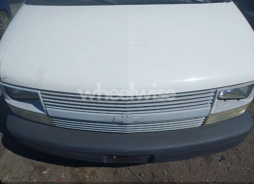 Photo 6 of 2004 Chevrolet Astro (VIN 1GCDM19X74B102658)