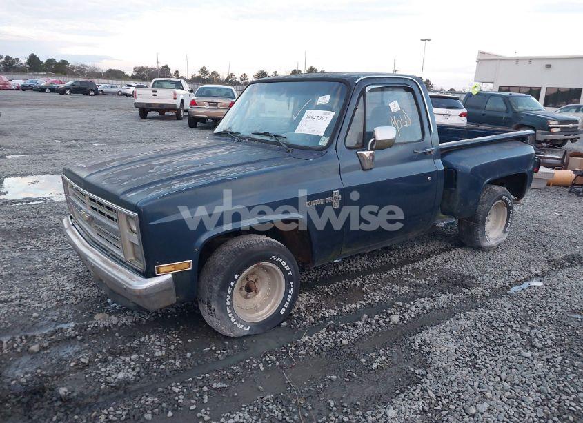Photo 2 of 1987 Chevrolet R10 (VIN 1GCDR14H5HF408581)