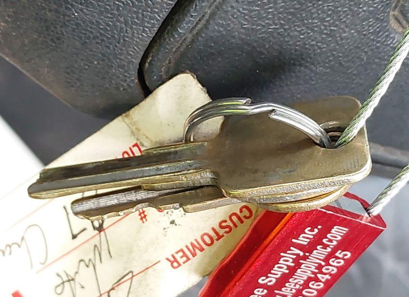 Photo 11 of 1987 Chevrolet R10 (VIN 1GCDR14H5HJ172270)