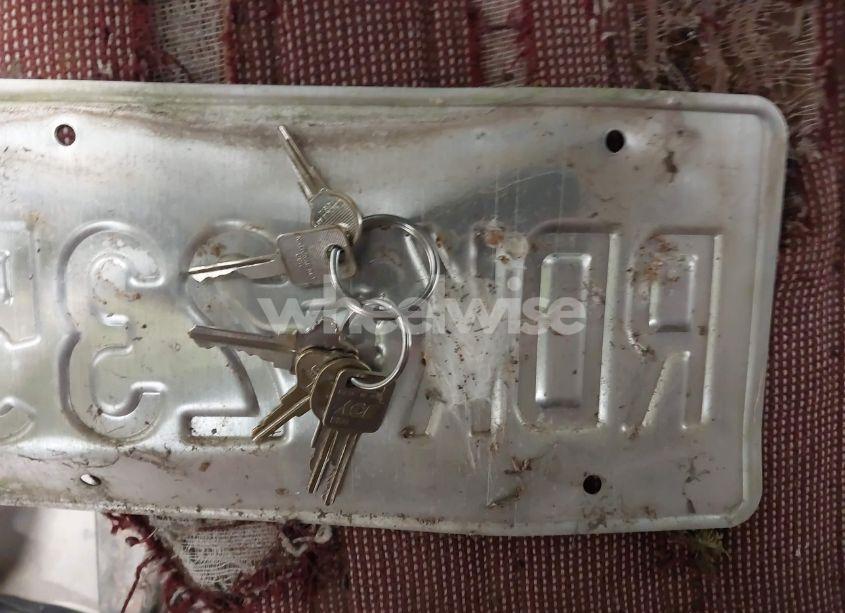 Photo 11 of 1987 Chevrolet R10 (VIN 1GCDR14H6HJ102552)