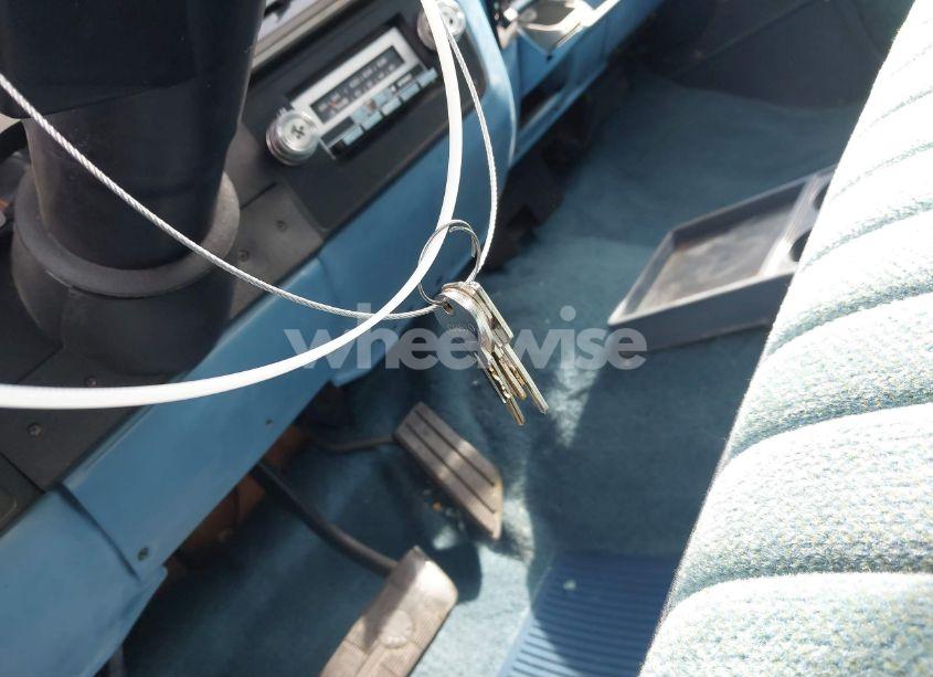 Photo 11 of 1987 Chevrolet R10 (VIN 1GCDR14H9HJ105025)