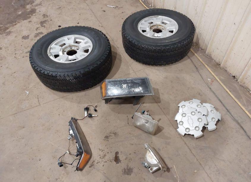 Photo 12 of 2005 Chevrolet Colorado LS (VIN 1GCDS136058105082)