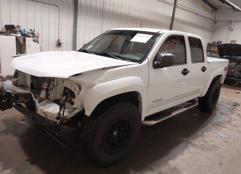 Photo 2 of 2005 Chevrolet Colorado LS (VIN 1GCDS136058105082)