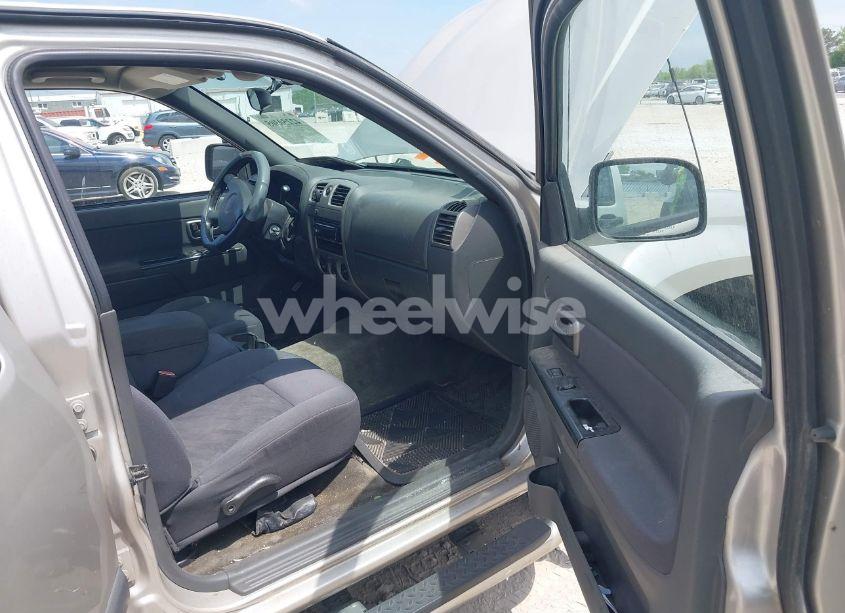 Photo 5 of 2005 Chevrolet Colorado LS (VIN 1GCDS136158269022)