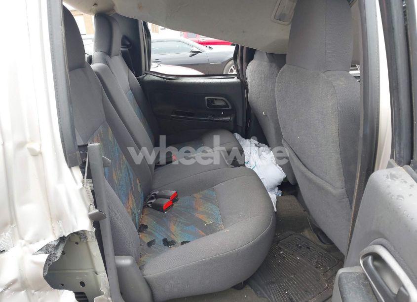 Photo 8 of 2004 Chevrolet Colorado LS (VIN 1GCDS136948126270)