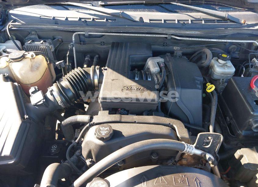 Photo 10 of 2005 Chevrolet Colorado LS (VIN 1GCDS196158155254)