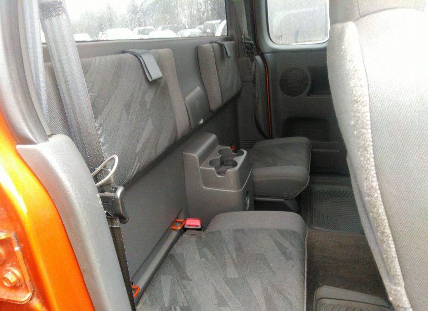 Photo 8 of 2005 Chevrolet Colorado LS (VIN 1GCDS196358225756)