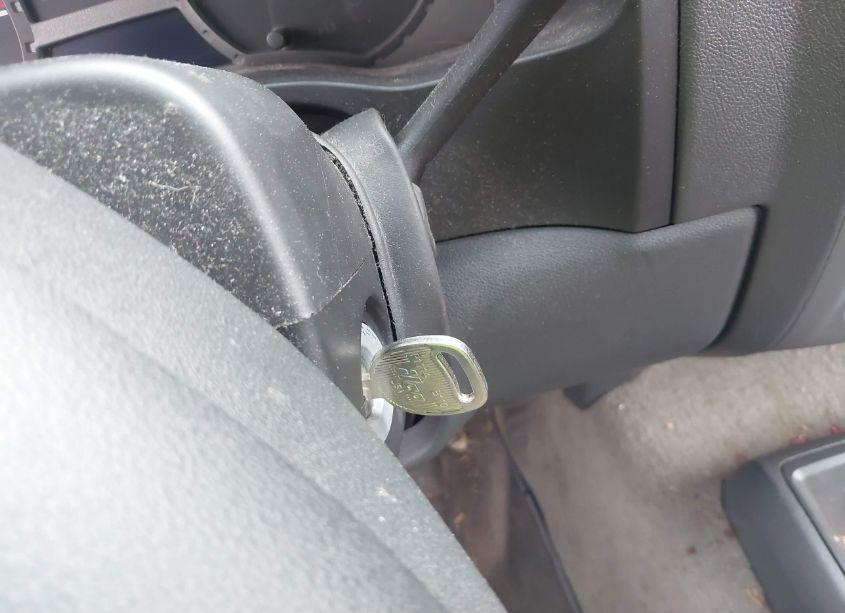 Photo 11 of 2004 Chevrolet Colorado LS (VIN 1GCDS196948158224)