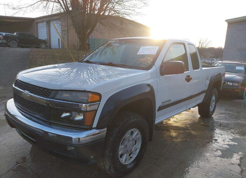 Photo 2 of 2004 Chevrolet Colorado LS (VIN 1GCDS196948158224)