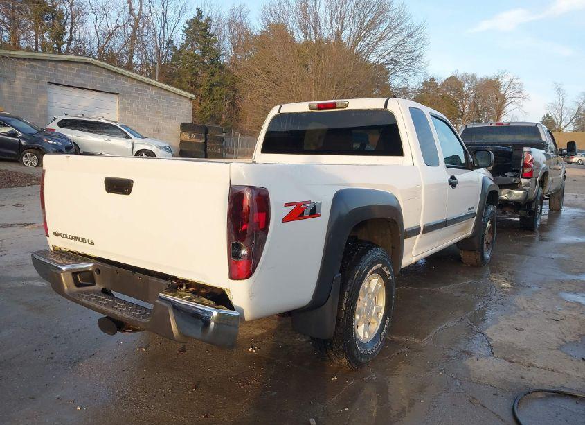 Photo 4 of 2004 Chevrolet Colorado LS (VIN 1GCDS196948158224)