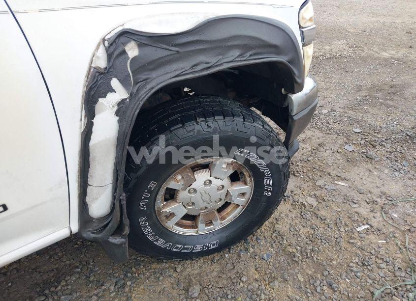 Photo 13 of 2005 Chevrolet Colorado LS (VIN 1GCDS196958198241)