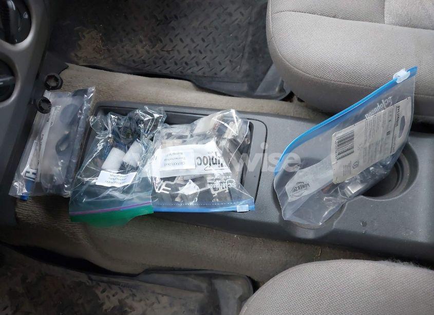 Photo 12 of 2004 Chevrolet Colorado LS (VIN 1GCDT136048123190)