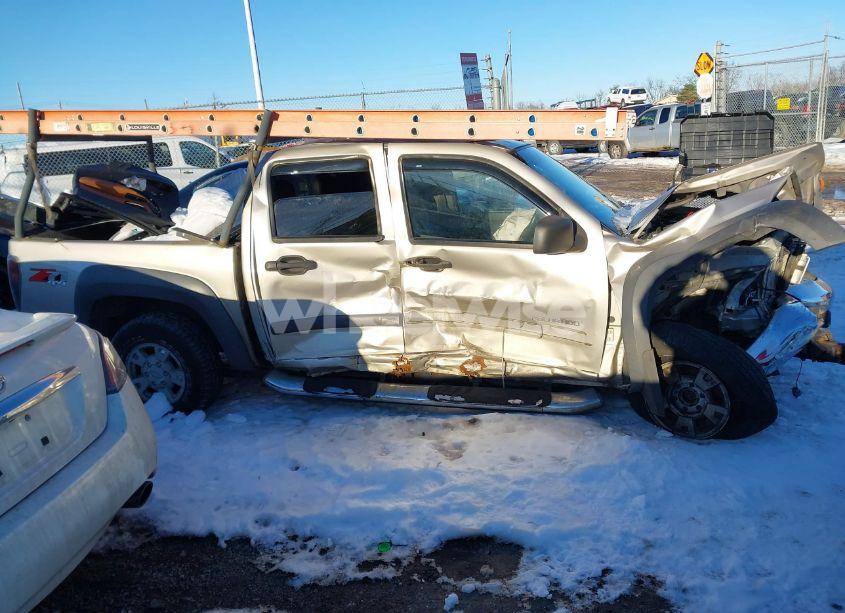 Photo 13 of 2004 Chevrolet Colorado LS (VIN 1GCDT136148102512)