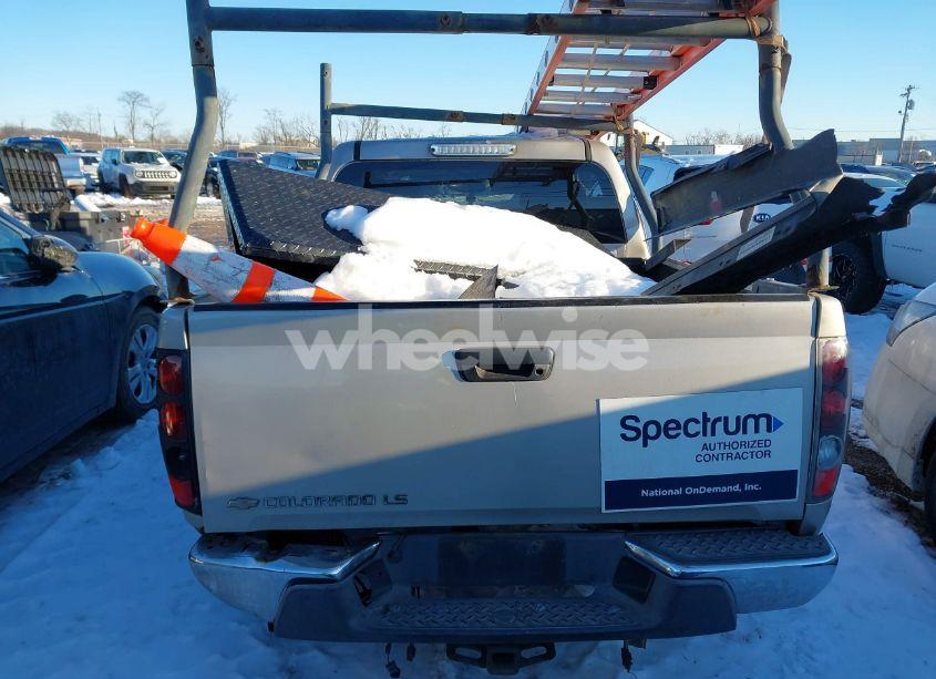 Photo 16 of 2004 Chevrolet Colorado LS (VIN 1GCDT136148102512)