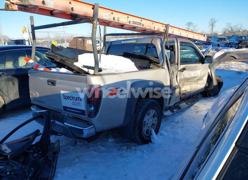 Photo 4 of 2004 Chevrolet Colorado LS (VIN 1GCDT136148102512)