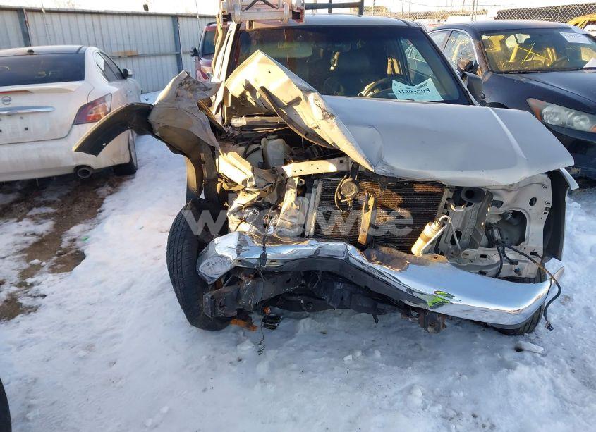 Photo 6 of 2004 Chevrolet Colorado LS (VIN 1GCDT136148102512)