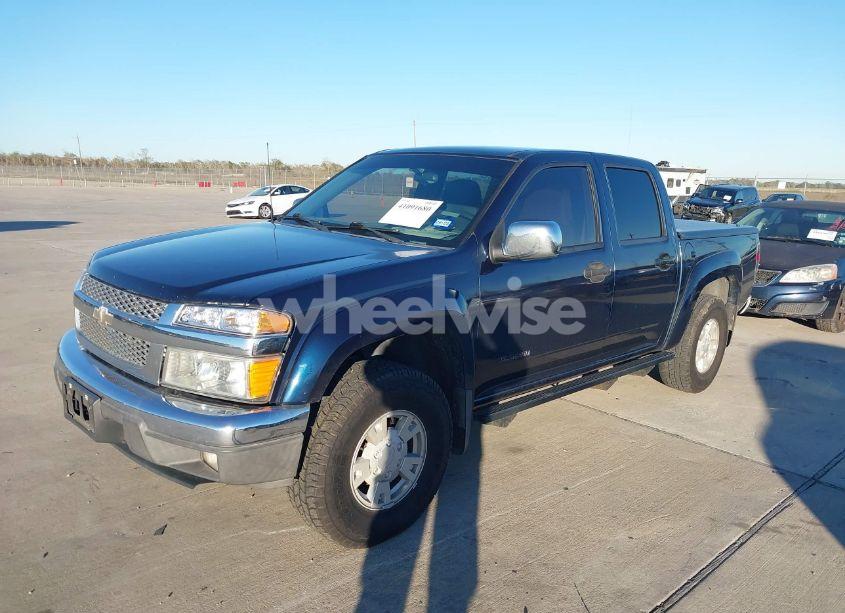 Photo 2 of 2004 Chevrolet Colorado LS (VIN 1GCDT136248215241)