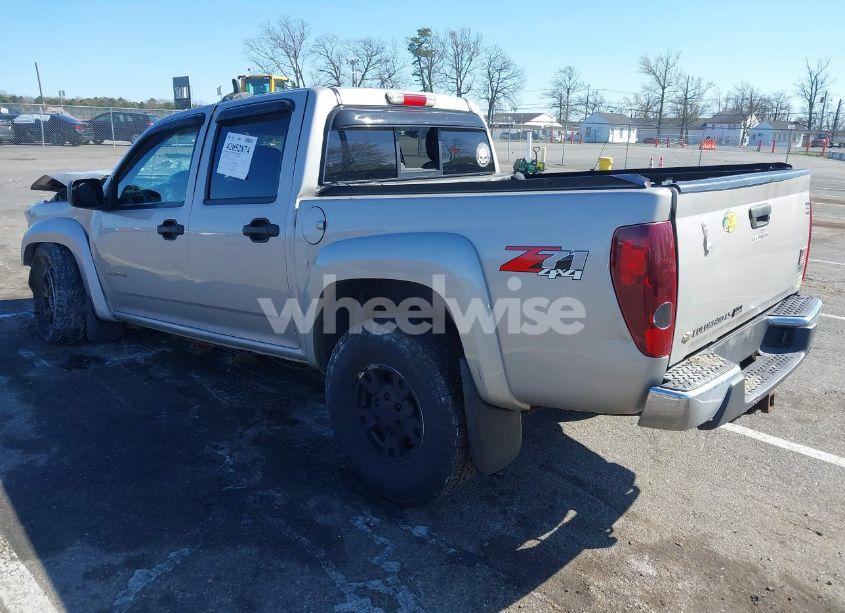 Photo 3 of 2004 Chevrolet Colorado LS (VIN 1GCDT136348198952)