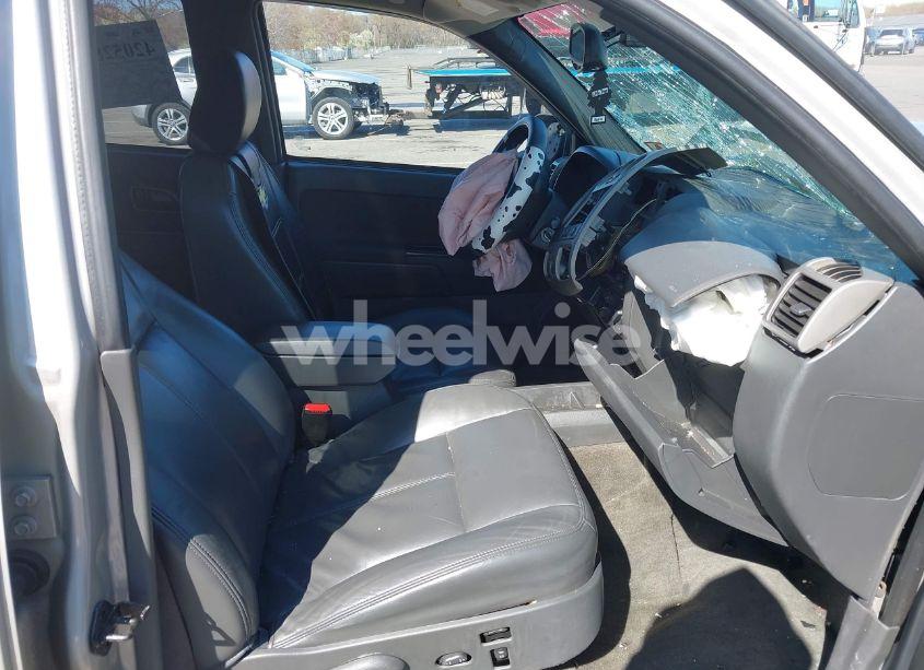 Photo 5 of 2004 Chevrolet Colorado LS (VIN 1GCDT136348198952)