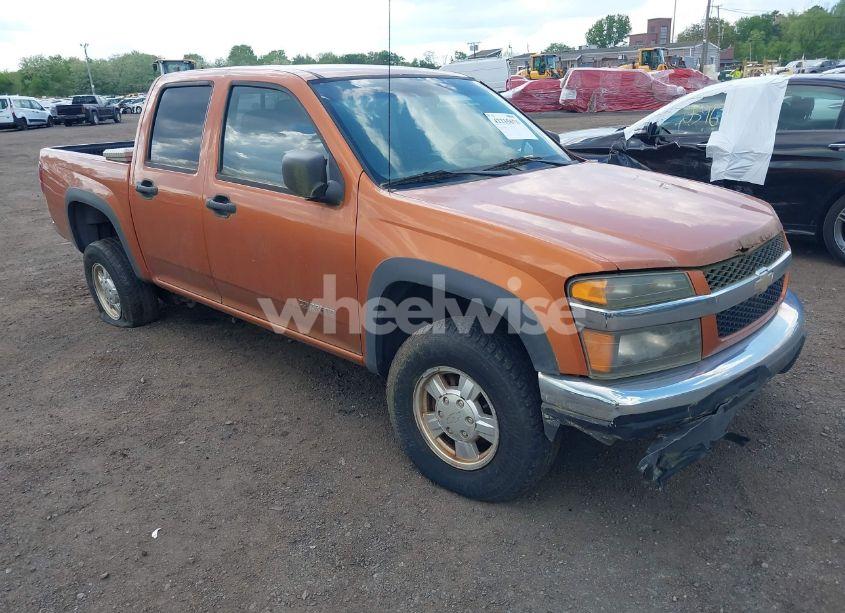2005 Chevrolet Colorado LS (VIN 1GCDT136358144794) main photo