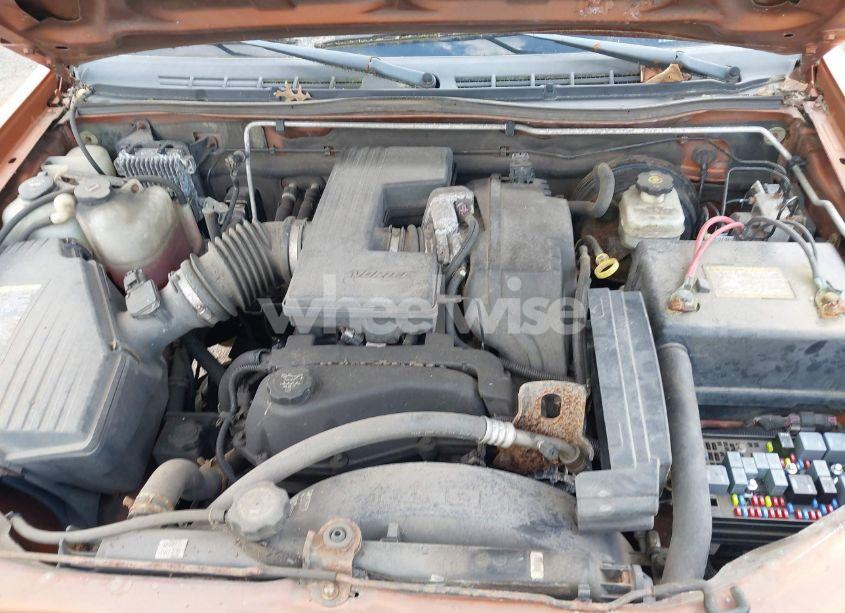 Photo 10 of 2005 Chevrolet Colorado LS (VIN 1GCDT136358144794)