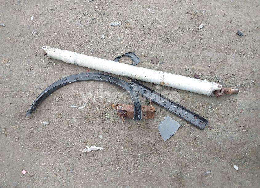 Photo 12 of 2004 Chevrolet Colorado LS (VIN 1GCDT136448185501)