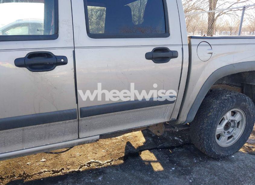 Photo 12 of 2004 Chevrolet Colorado LS (VIN 1GCDT136548123279)