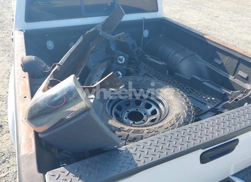 Photo 12 of 2005 Chevrolet Colorado (VIN 1GCDT136558211136)