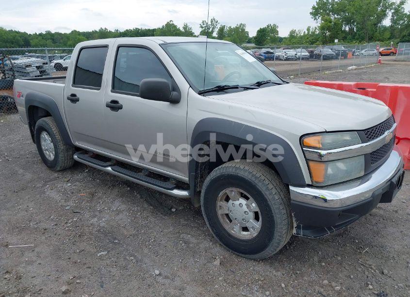 2005 Chevrolet Colorado LS (VIN 1GCDT136558229412) main photo