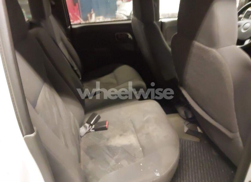 Photo 8 of 2004 Chevrolet Colorado LS (VIN 1GCDT136648127714)