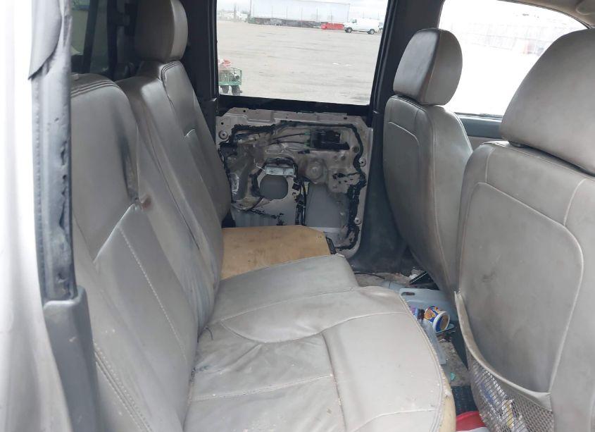 Photo 8 of 2005 Chevrolet Colorado LS (VIN 1GCDT136658260054)