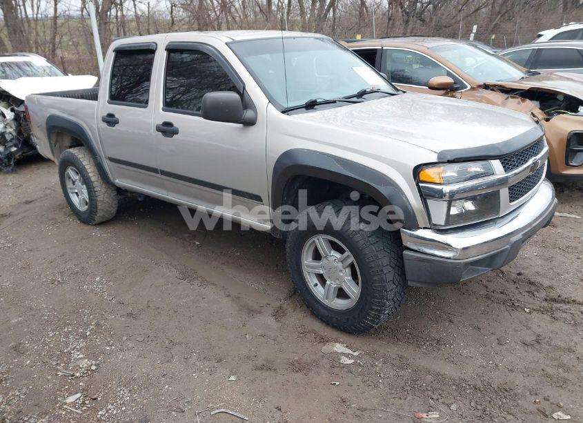 2005 Chevrolet Colorado LS (VIN 1GCDT136758147486) main photo