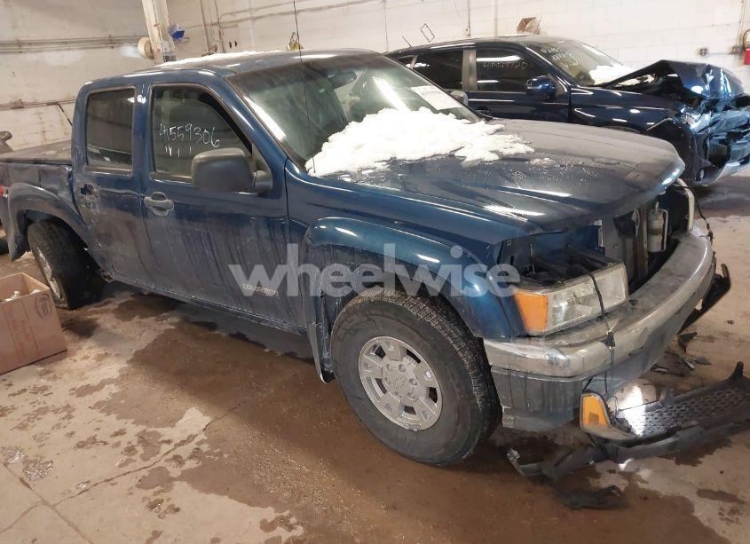 2005 Chevrolet Colorado LS (VIN 1GCDT136858144788) main photo