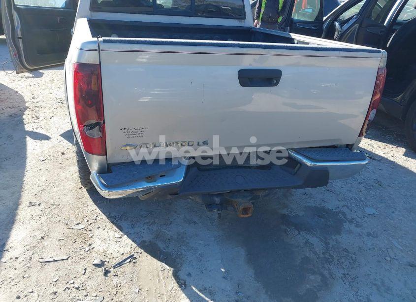 Photo 6 of 2005 Chevrolet Colorado LS (VIN 1GCDT136858151191)