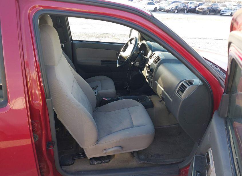 Photo 5 of 2005 Chevrolet Colorado LS (VIN 1GCDT136958203766)