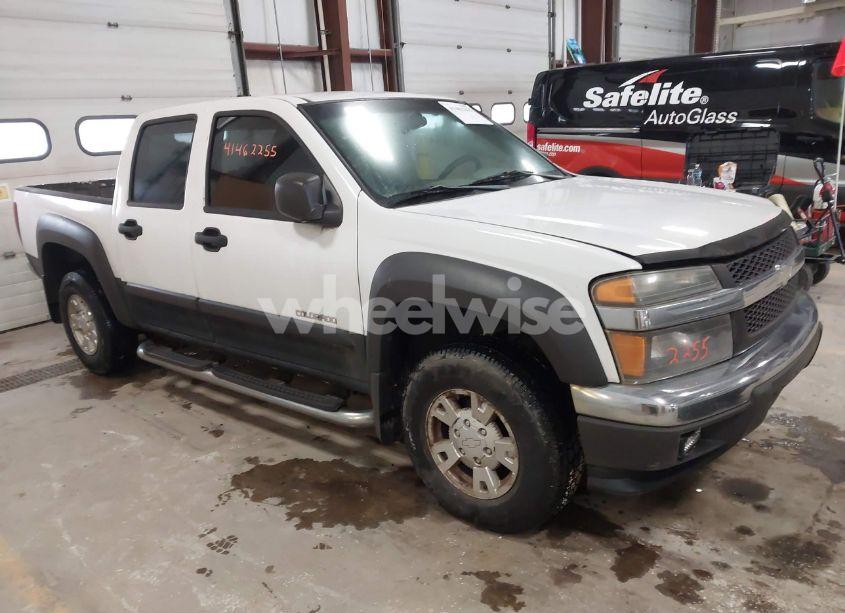 2004 Chevrolet Colorado LS (VIN 1GCDT136X48138120) main photo