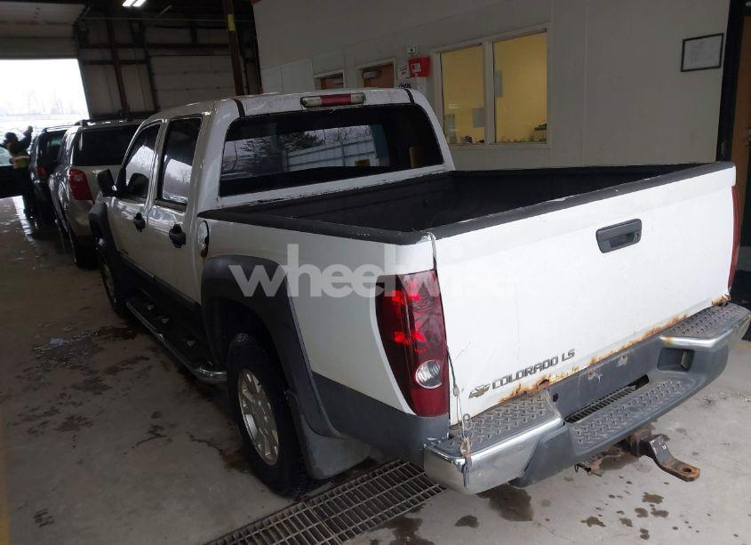 Photo 3 of 2004 Chevrolet Colorado LS (VIN 1GCDT136X48138120)