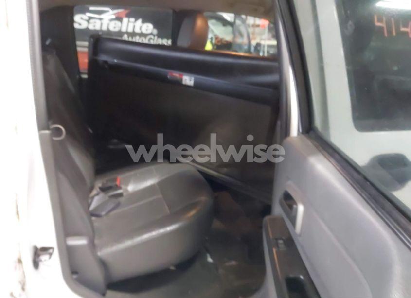 Photo 8 of 2004 Chevrolet Colorado LS (VIN 1GCDT136X48138120)