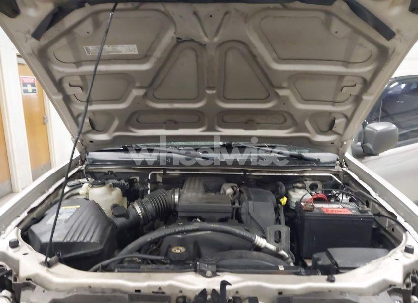 Photo 10 of 2005 Chevrolet Colorado LS (VIN 1GCDT136X58185830)