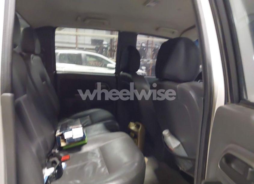 Photo 8 of 2005 Chevrolet Colorado LS (VIN 1GCDT136X58185830)