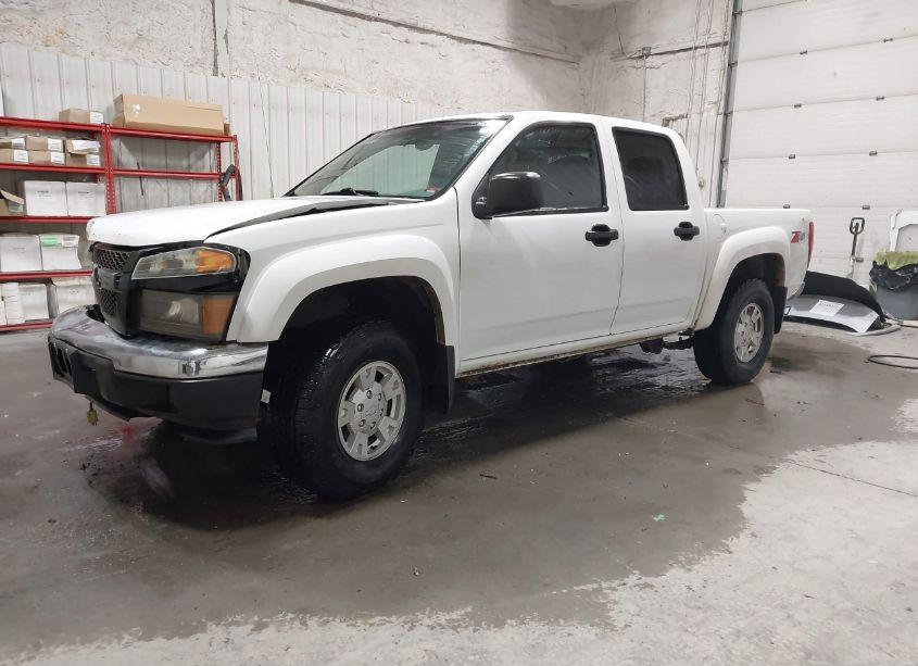 Photo 2 of 2005 Chevrolet Colorado (VIN 1GCDT136X58265371)