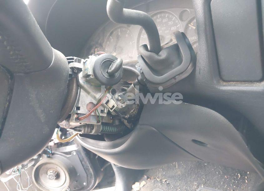 Photo 14 of 2002 Chevrolet S-10 LS (VIN 1GCDT13W22K183567)