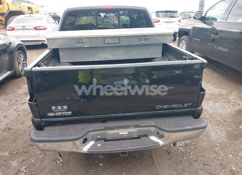 Photo 6 of 2002 Chevrolet S-10 LS (VIN 1GCDT13W22K183567)