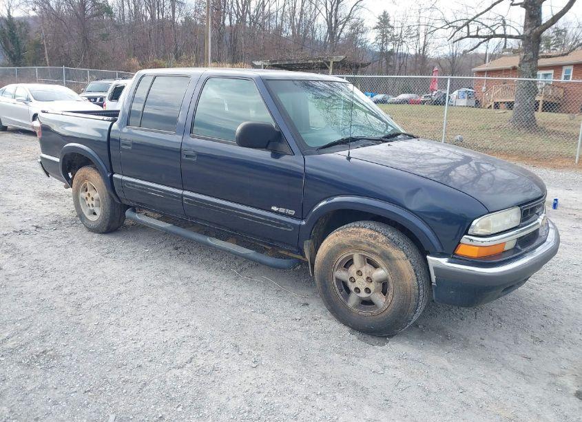 2001 Chevrolet S-10 LS (VIN 1GCDT13W51K191497) main photo