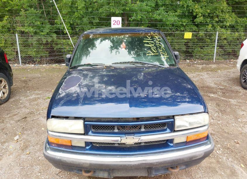 Photo 6 of 2002 Chevrolet S-10 LS (VIN 1GCDT13W62K220569)