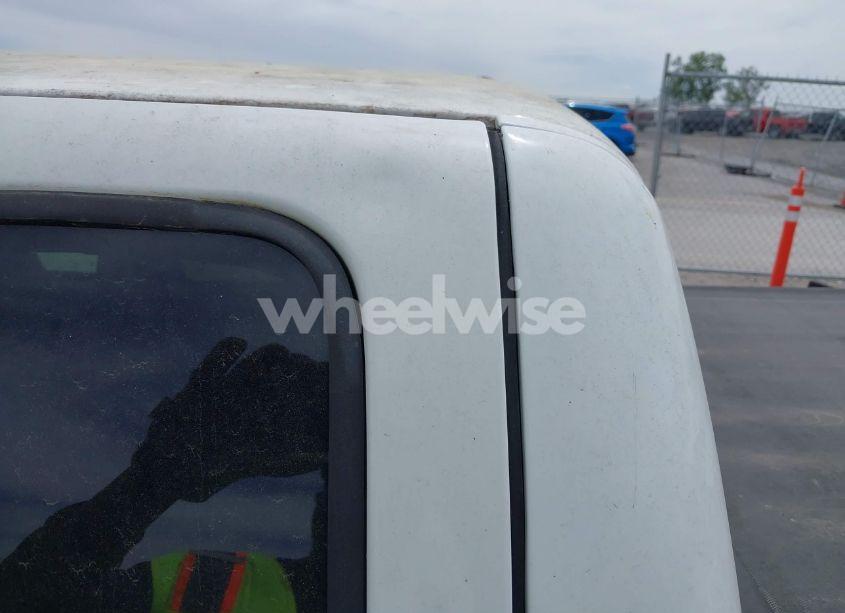 Photo 13 of 2002 Chevrolet S-10 LS (VIN 1GCDT13W72K240961)