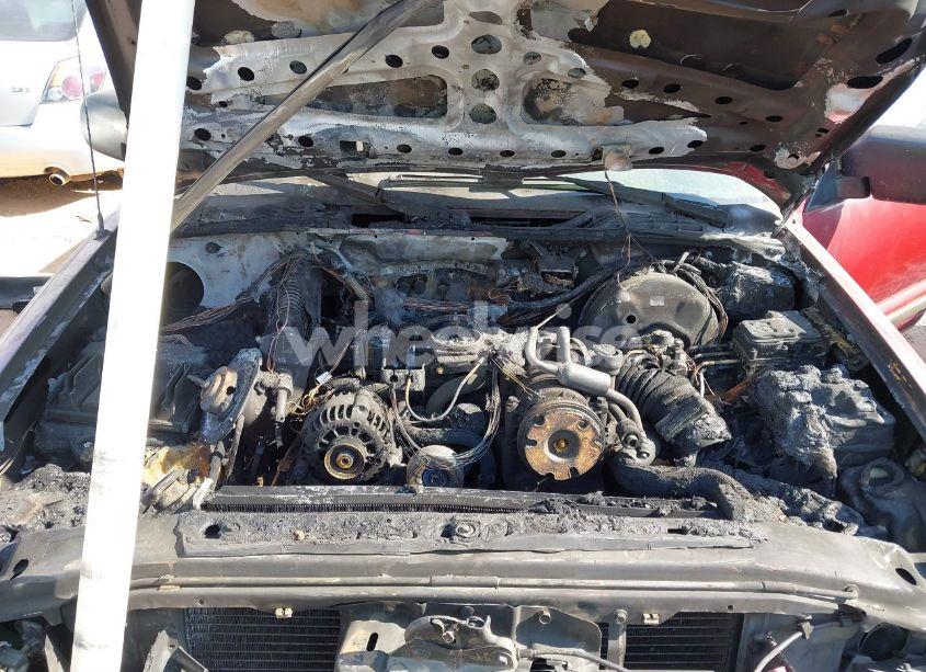 Photo 10 of 2001 Chevrolet S-10 LS (VIN 1GCDT13W81K212665)