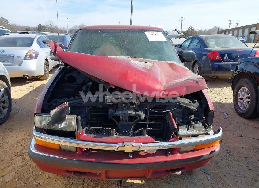 Photo 11 of 2001 Chevrolet S-10 LS (VIN 1GCDT13W81K212665)