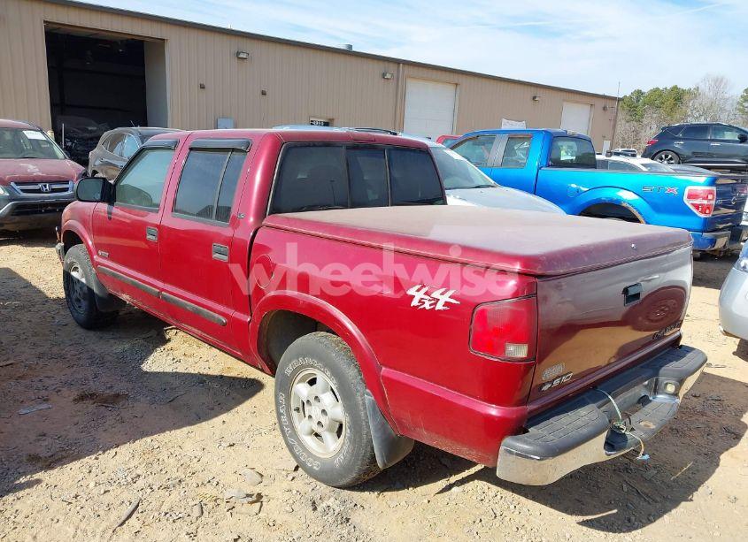 Photo 3 of 2001 Chevrolet S-10 LS (VIN 1GCDT13W81K212665)